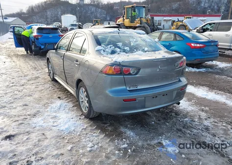 2013 Mitsubishi Lancer Es z USA, uszkodzony, nr VIN JA32U2FU5DU001046